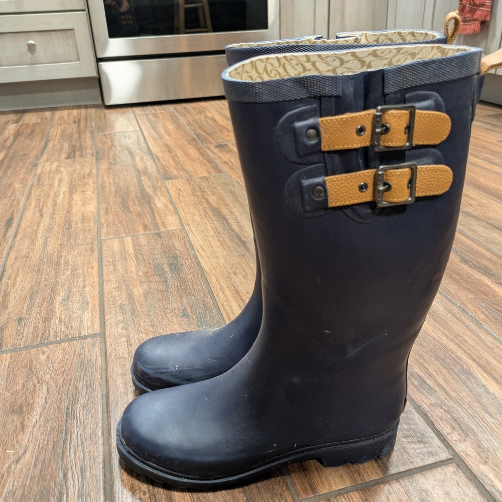 Navy Rubber Rain Boots with Buckle Accents Size 8